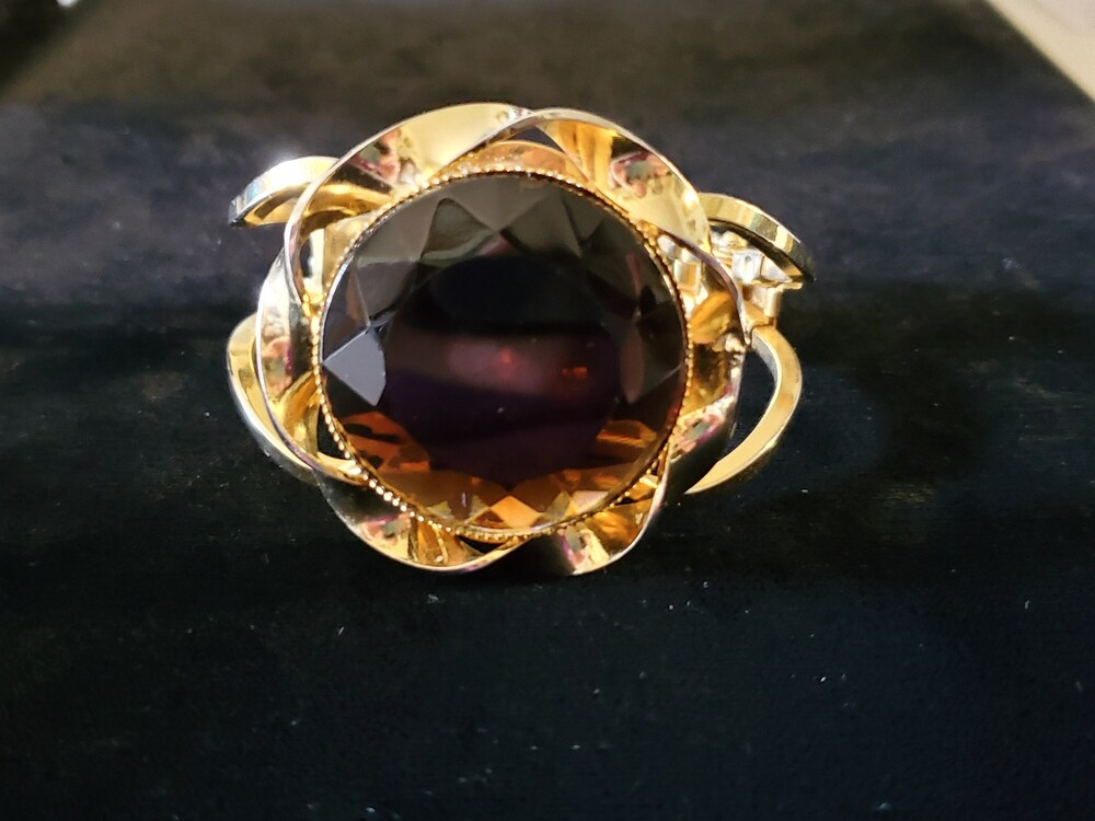 Large Caramel Topaz Gold Tone Twisted Ruffle Bangle Bracelet Costume Rich Deep